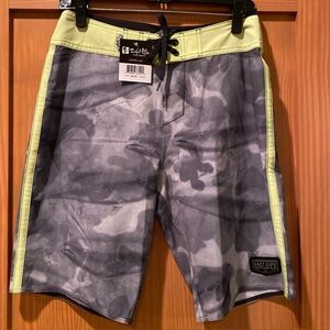 Salt Life Men’s SLX-QD Gray/Lime Green Swim Trunks Boardshorts NWT Size 28
